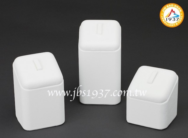 展示陳列道具-白色系列-小型展示配件-白-大型方柱戒指台（高、中、低）