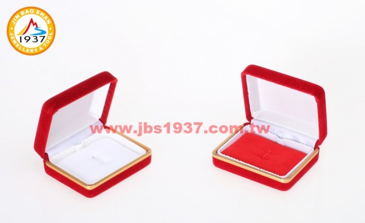 珠寶包裝錦盒-金色年代紅絨布系列-金色年代紅絨布- 別針盒（中）
